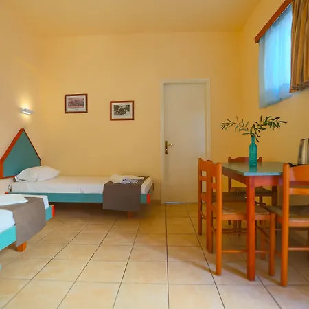 Filoxenia & Lägenhetshotell