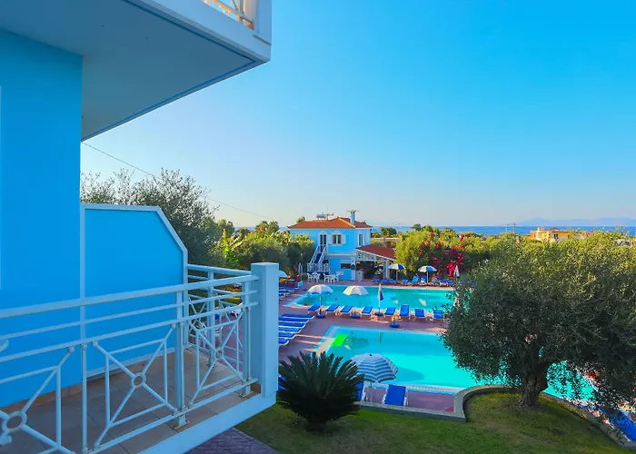 Filoxenia & Aparthotel 3*