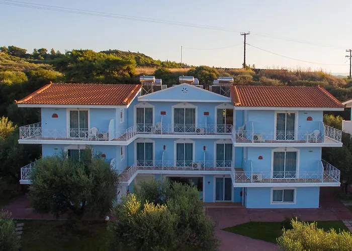 Filoxenia & Aparthotel 3*