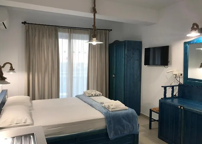 Filoxenia & Aparthotel 3*