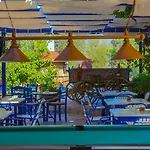 Filoxenia & Aparthotel 3*