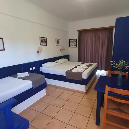Filoxenia & Aparthotel Theológos