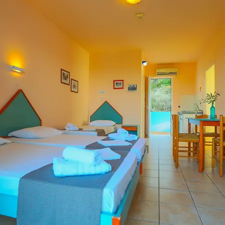 Filoxenia Apartments&studios 3* Theológos