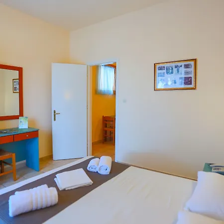 Aparthotel Filoxenia & 3*