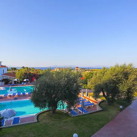 Aparthotel Filoxenia & 3*