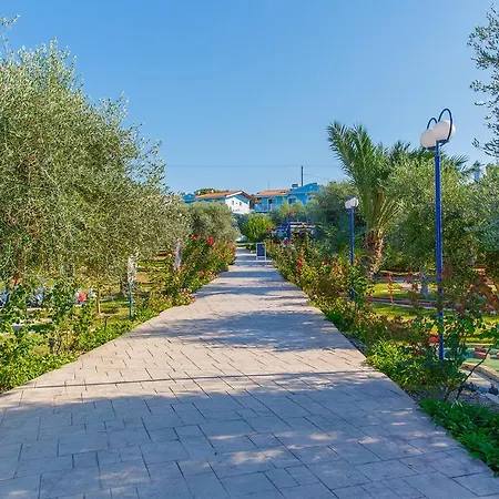 Aparthotel Filoxenia &