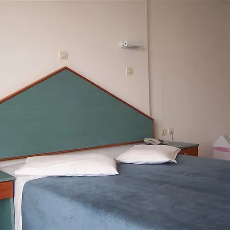 Filoxenia & Aparthotel Theológos