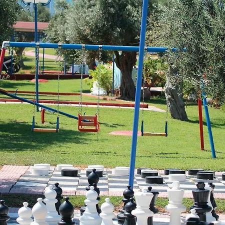Filoxenia & Aparthotel Theológos