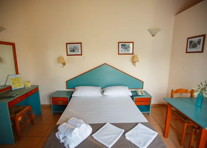 Apart Otel Filoxenia & 3*