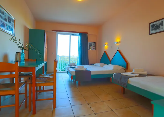 Filoxenia & Apart Otel Theológos