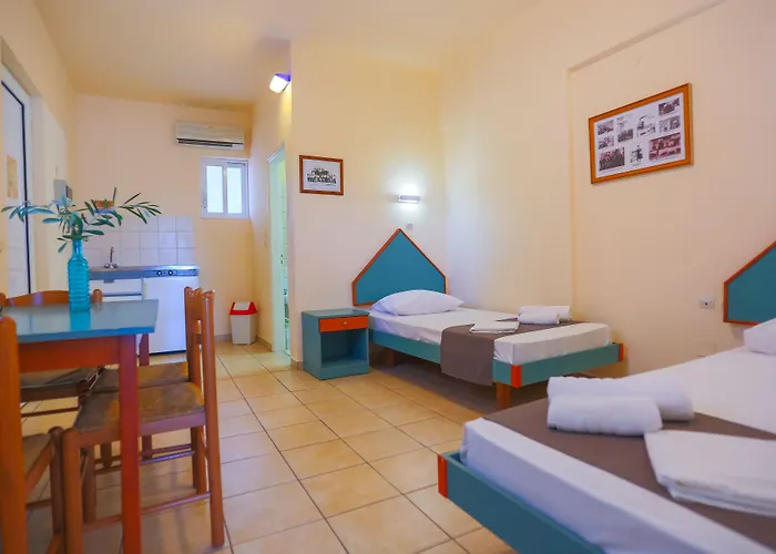 Filoxenia Apartments&studios Theológos