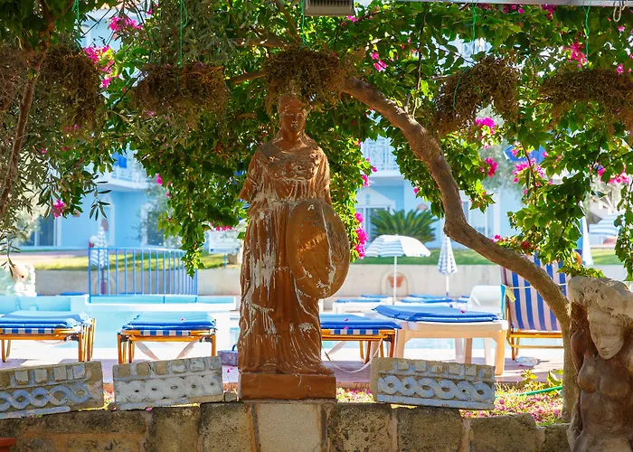 Filoxenia & Apart Otel Theológos