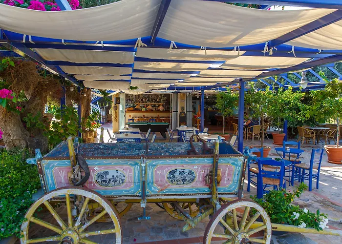 Filoxenia & 3* Theológos