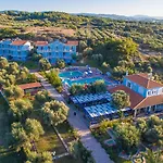 公寓式酒店 菲洛克塞尼雅公寓&一室公寓 3*