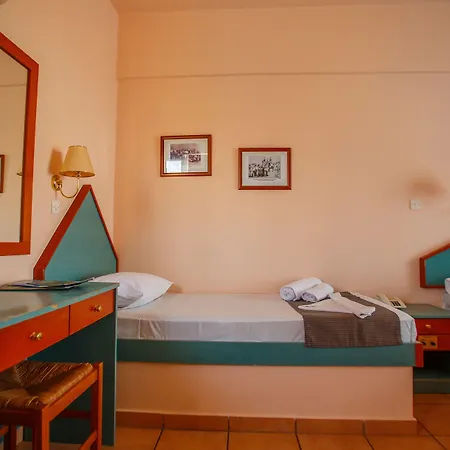 Filoxenia & アパートホテル